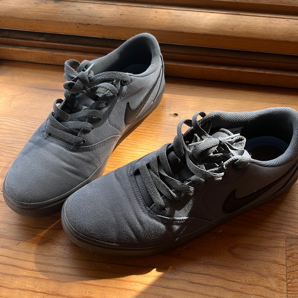 Nike SB Grey Shoes Size 9